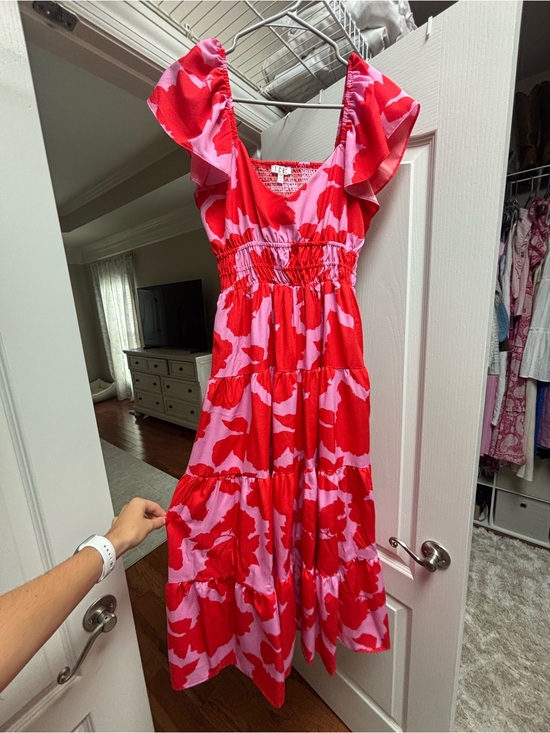 TCEC Dresses & Skirts - TCEC Red and Pink Floral Midi Dress